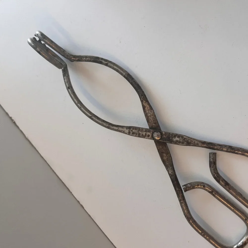 Vintage Silver Tone Metal Kitchen Tongs Serving Food‎ Sugar Ice Tong Scissor